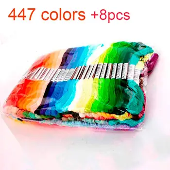 100 arba 447 vnt kryželiu siūlai įvairių spalvų siuvinėjimo siūlų sruogų, sudarytų Amatų Gradiento Spalvos Siūlus 7.8 metrų